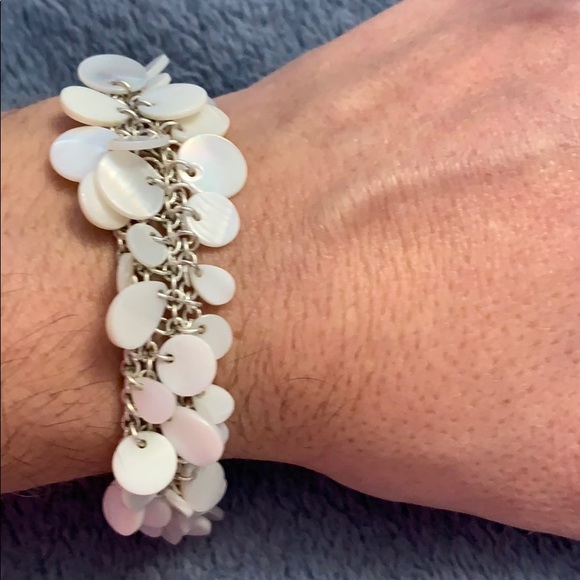 Shell bracelet - Picture 2 of 4